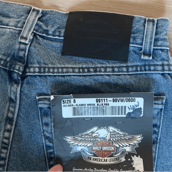 Women's Harley-Davidson Regular
NWT
Classic Straight Leg Denim Authentic - Picture 4 of 7